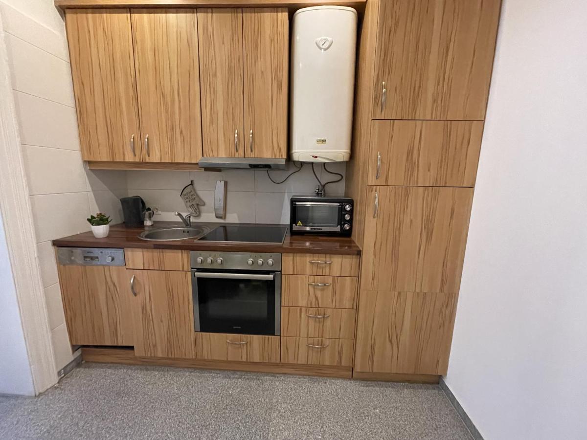 Central Sunny Flat With Free Parking Apartman Bécs Kültér fotó